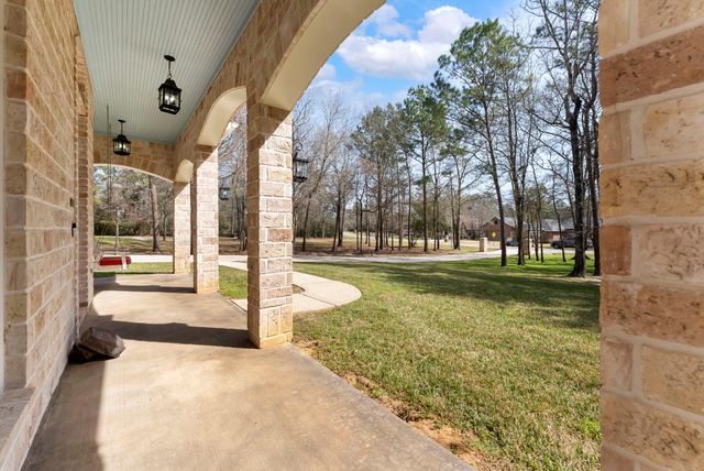 4046 Highland Pass, Montgomery, TX 77316