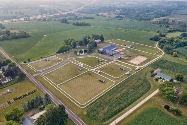 N136W21342 Bonniwell Road, Richfield, WI 53076