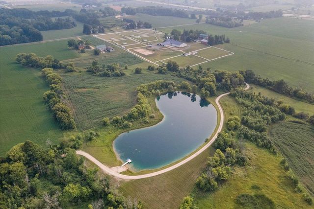 N136W21342 Bonniwell Road, Richfield, WI 53076