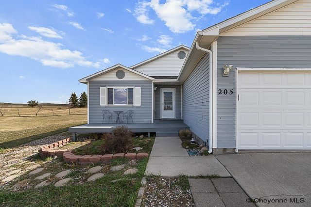 205 DAYSHIA LN, Cheyenne, WY 82007