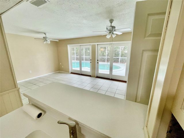 4215 18TH AVENUE DRIVE W, Bradenton, FL 34205