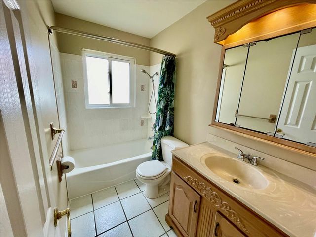 4215 18TH AVENUE DRIVE W, Bradenton, FL 34205