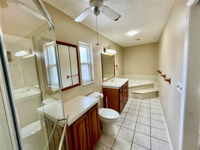 4215 18TH AVENUE DRIVE W, Bradenton, FL 34205