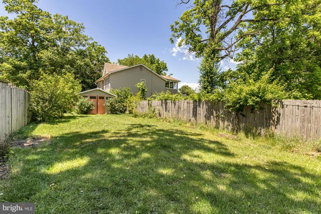 1002 58TH AVE, Capitol Heights, MD 20743