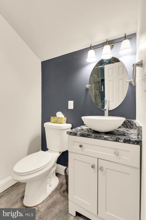 Image 18 of property listing at 1002 58TH AVE, Capitol Heights, MD 20743