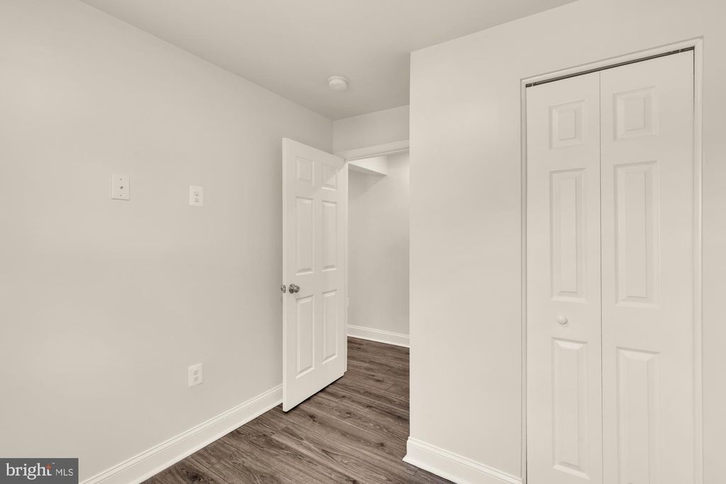 Image 27 of property listing at 1002 58TH AVE, Capitol Heights, MD 20743