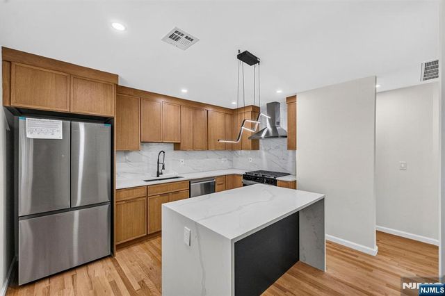 45 Adams Street, Clifton, NJ 07011
