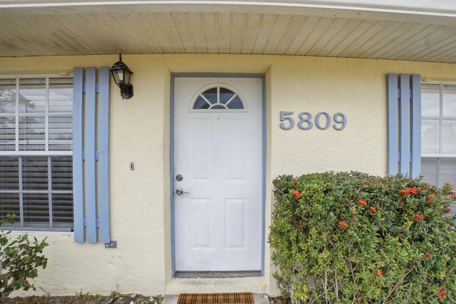 5809 Killarney Avenue, Fort Pierce, FL 34951