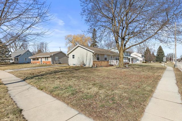 N171W20418 Ridge ROAD, Jackson, WI 53037