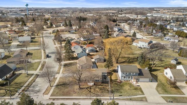 N171W20418 Ridge ROAD, Jackson, WI 53037