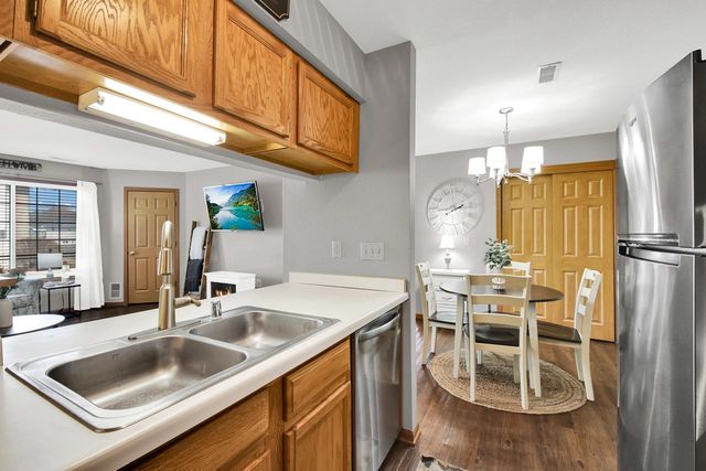 6940 S Rolling Meadows COURT, Oak Creek, WI 53154