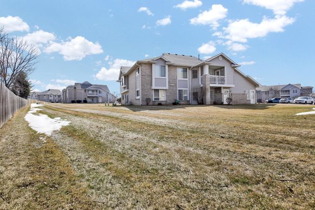 6940 S Rolling Meadows COURT, Oak Creek, WI 53154