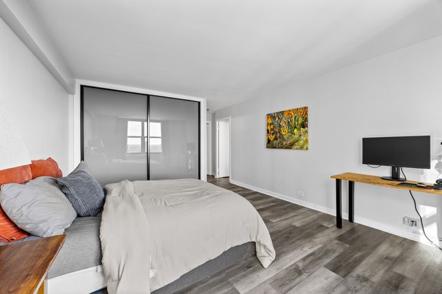 3430 N Lake Shore Drive 15L, Chicago, IL 60657