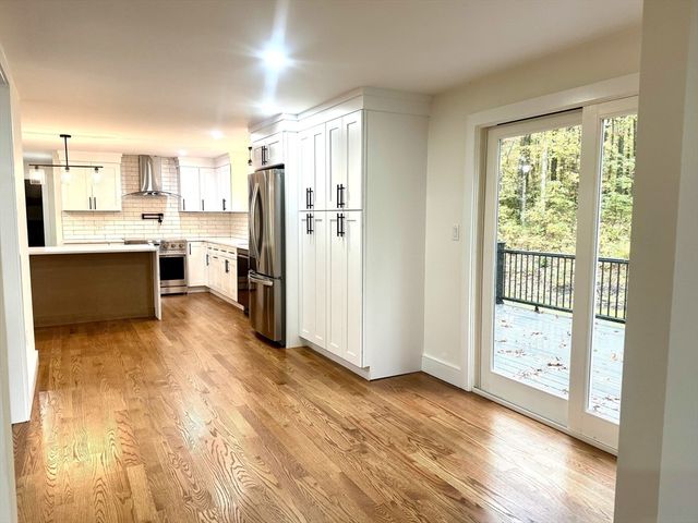 241 Prospect St, Franklin, MA 02038