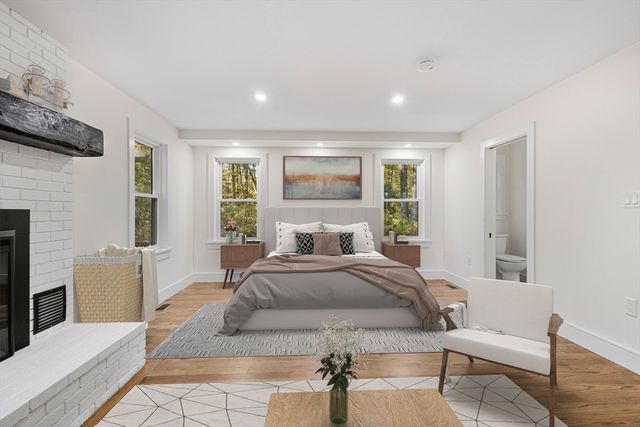 241 Prospect St, Franklin, MA 02038