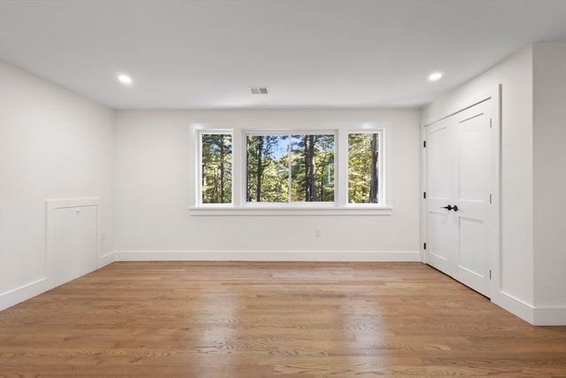 241 Prospect St, Franklin, MA 02038