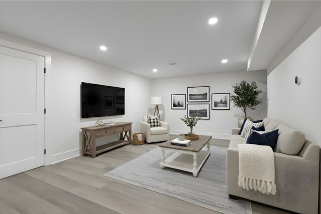 241 Prospect St, Franklin, MA 02038