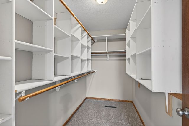 1618 5th Avenue SW, Altoona, IA 50009