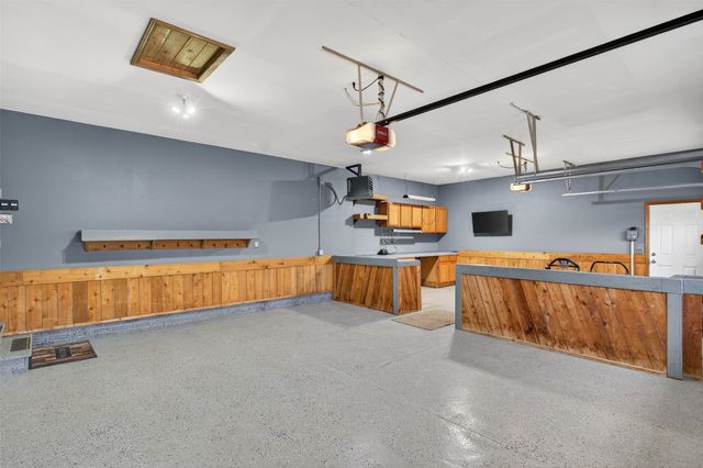 1618 5th Avenue SW, Altoona, IA 50009