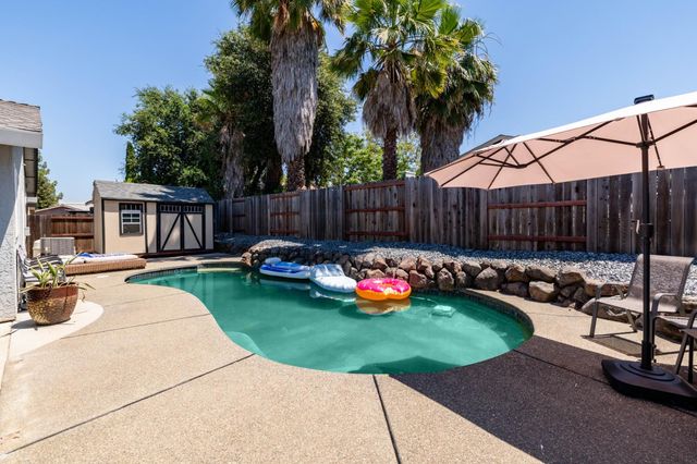 1358 Ridgerun Dr, Roseville, CA 95747