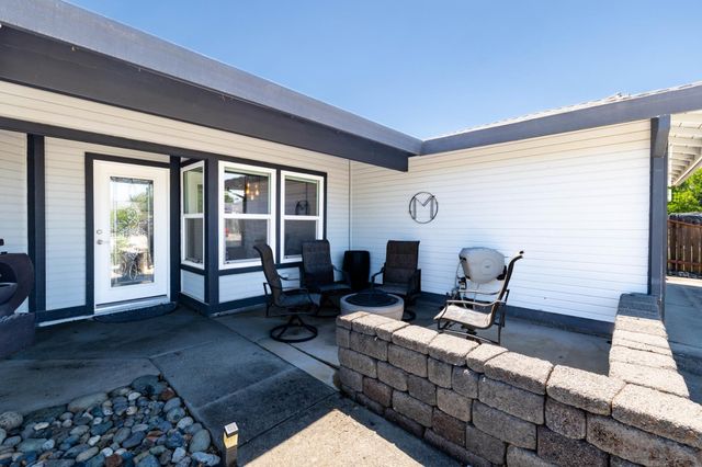 1358 Ridgerun Dr, Roseville, CA 95747