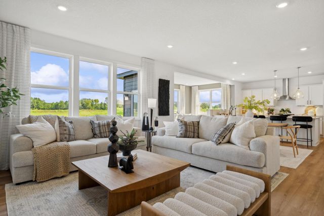 2548 Aspen Court, Shakopee, MN 55379