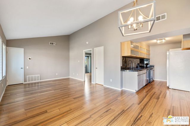 353 N Hermosa Drive 7B2, Palm Springs, CA 92262