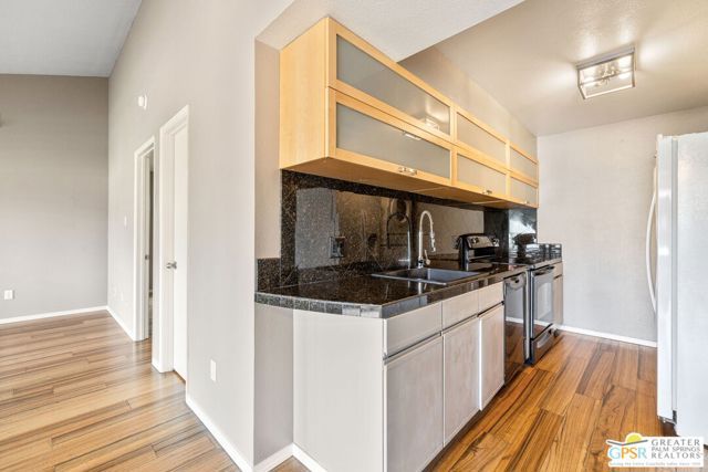 353 N Hermosa Drive 7B2, Palm Springs, CA 92262