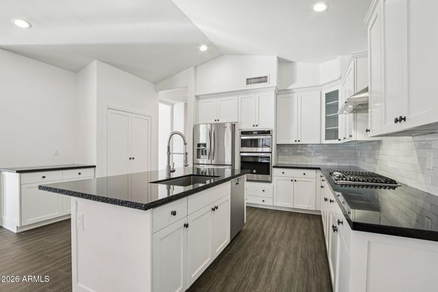 6991 W FIREBIRD Drive, Glendale, AZ 85308