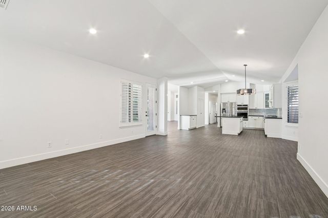 6991 W FIREBIRD Drive, Glendale, AZ 85308