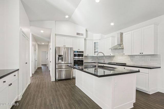 6991 W FIREBIRD Drive, Glendale, AZ 85308