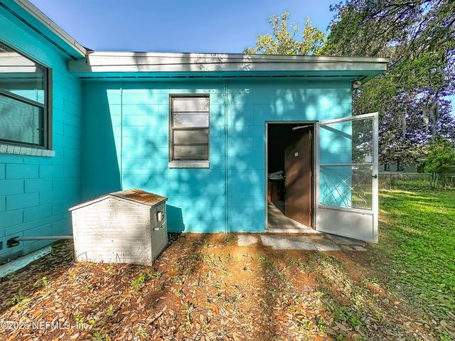 6131 BARTHOLF Avenue, Jacksonville, FL 32210