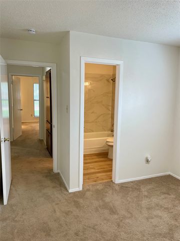 905 Northshore Drive, Garland, TX 75040