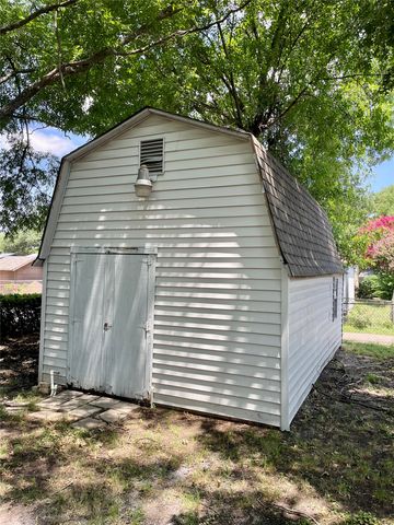 905 Northshore Drive, Garland, TX 75040