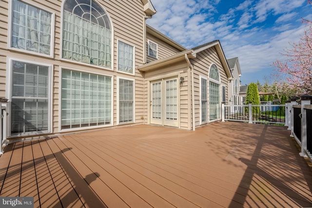 9215 SHAFERS MILL DR, Frederick, MD 21704