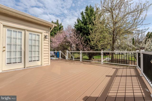 9215 SHAFERS MILL DR, Frederick, MD 21704