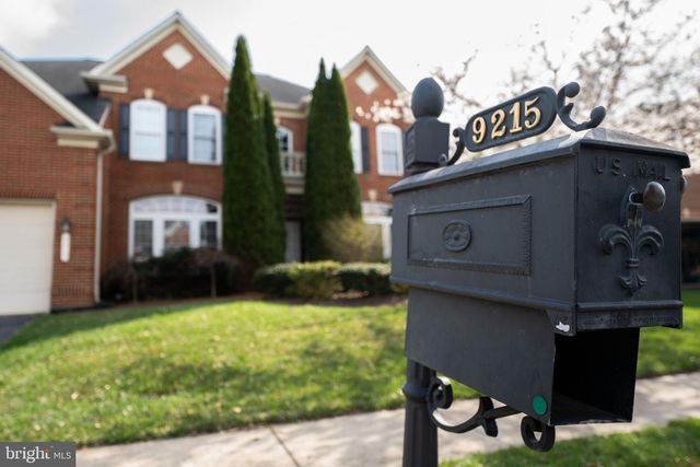 9215 SHAFERS MILL DR, Frederick, MD 21704