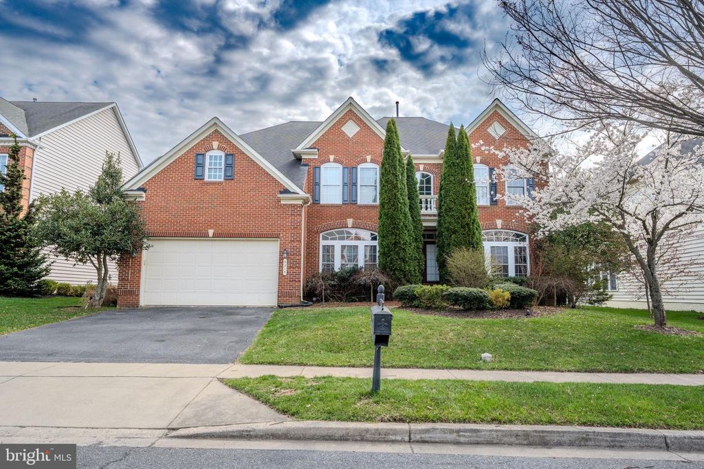 9215 SHAFERS MILL DR, Frederick, MD 21704