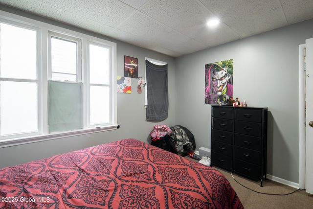 224 5th Avenue, Troy, NY 12180