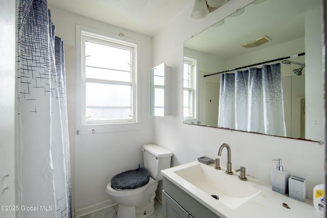 224 5th Avenue, Troy, NY 12180