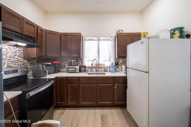 224 5th Avenue, Troy, NY 12180