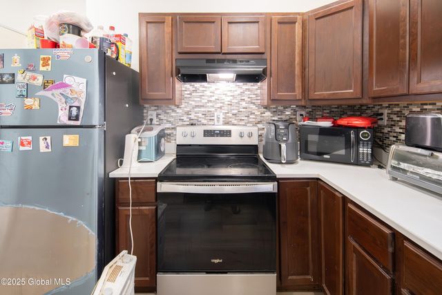 224 5th Avenue, Troy, NY 12180