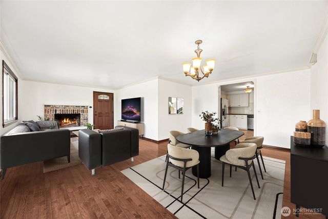 1417 S 257th Place, Des Moines, WA 98198