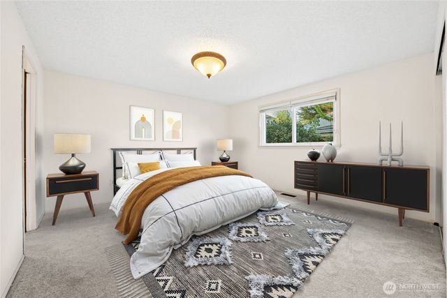 1417 S 257th Place, Des Moines, WA 98198