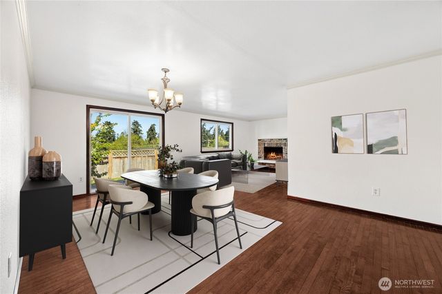 1417 S 257th Place, Des Moines, WA 98198