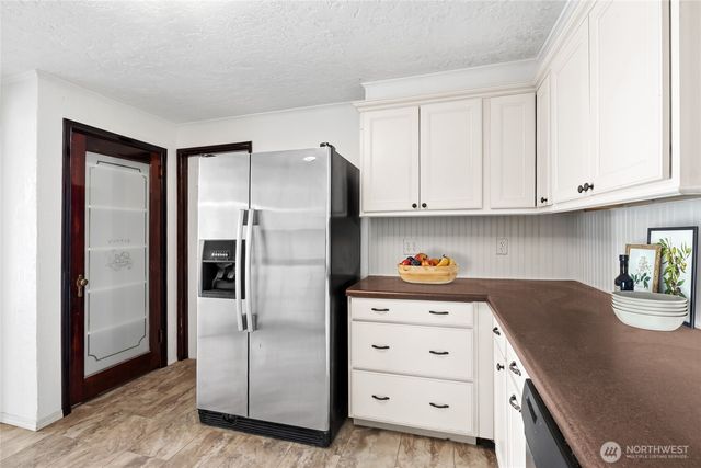 1417 S 257th Place, Des Moines, WA 98198