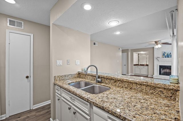 250 El Dorado Boulevard 127, Webster, TX 77598