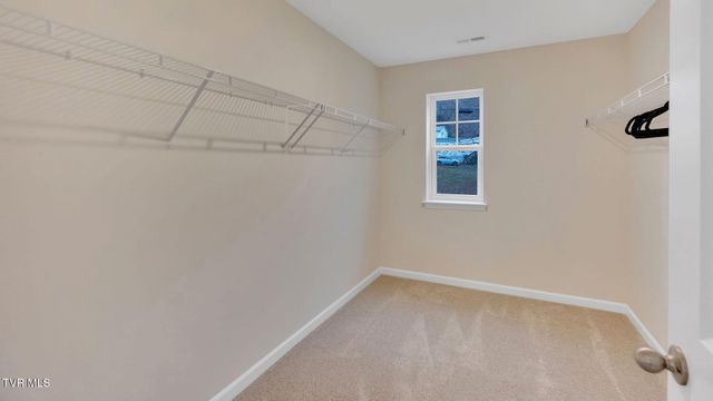 249 Chimney View Loop, Blountville, TN 37617