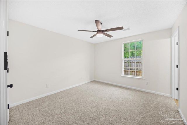 8821 Camshire Cir, Pensacola, FL 32507