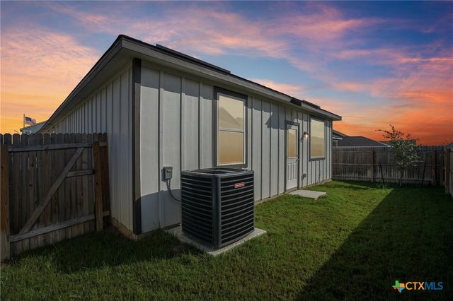 761 Whitman Street, New Braunfels, TX 78130